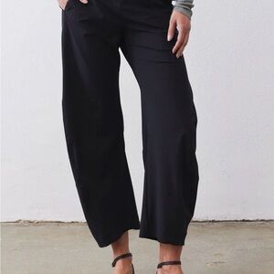 Ruti “On the Loose Work Pant” Black Wide Leg Women's Pants